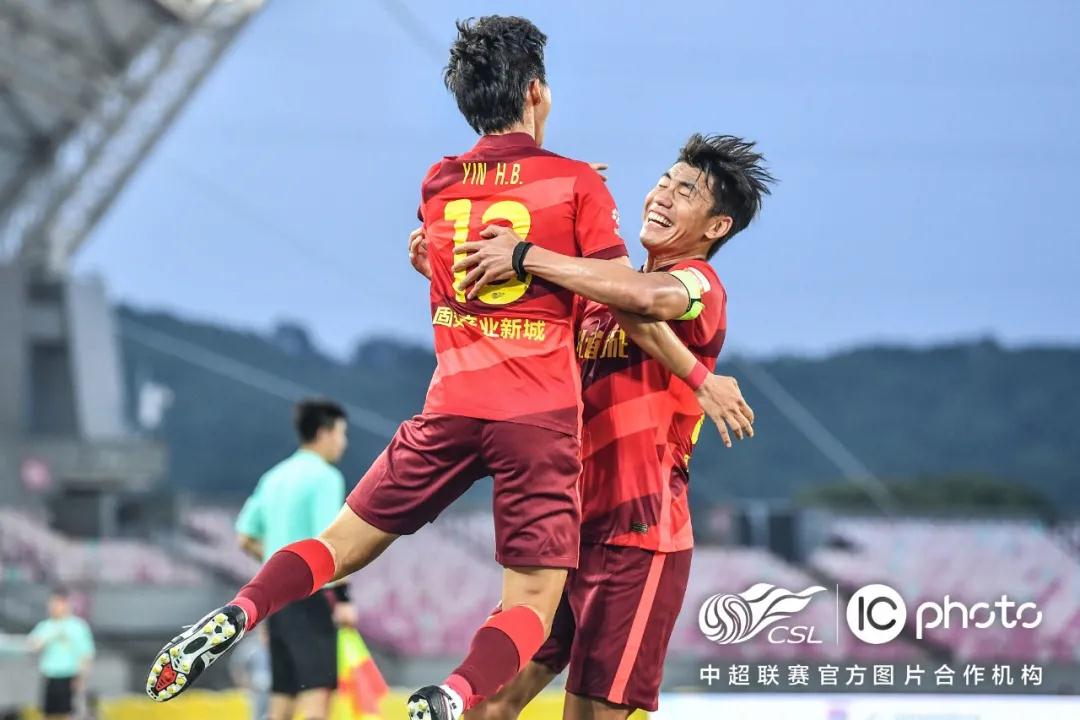 موعد ربع نهائي دوري أبطال أوروبا 2025كل ما تحتاج معرفته عن المواعيد والفرق